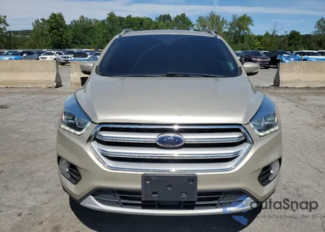 2017 Ford Escape Titanium z USA, uszkodzony, nr VIN 1FMCU9J94HUC17036